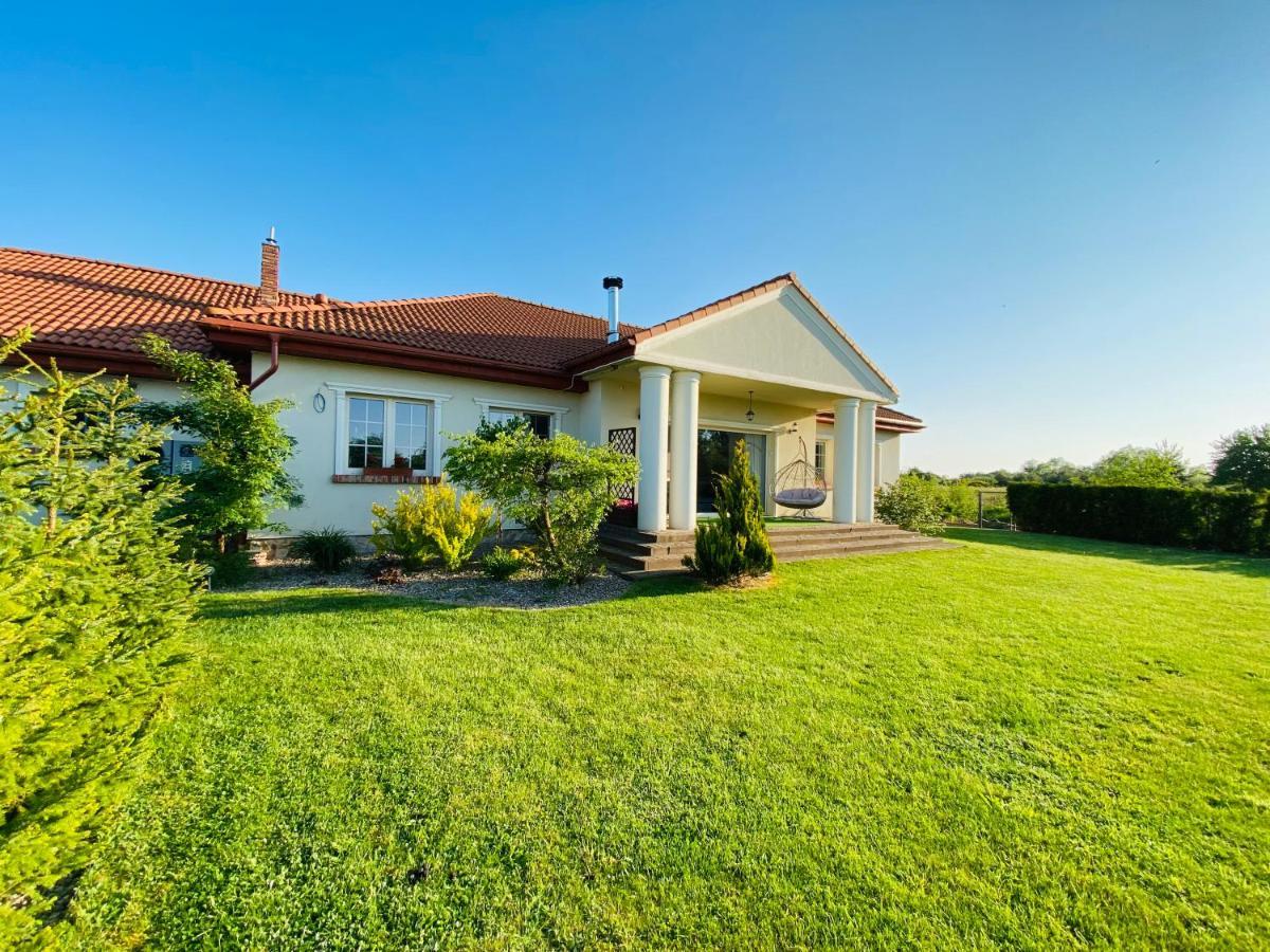 Siedlisko Wytowno Villa Ustka Bagian luar foto